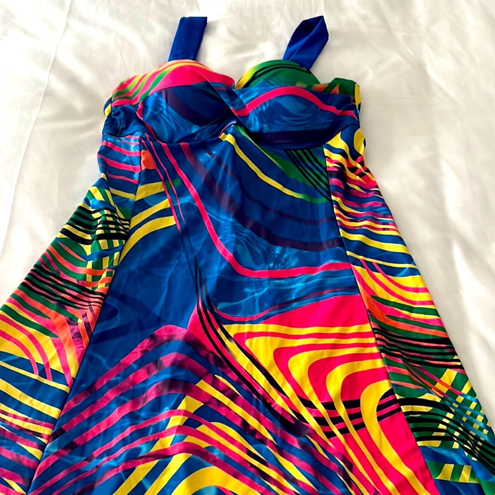 New Beautiful swim tunic modestly